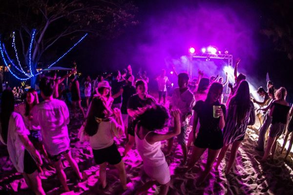 Beach Parties & Nightlife