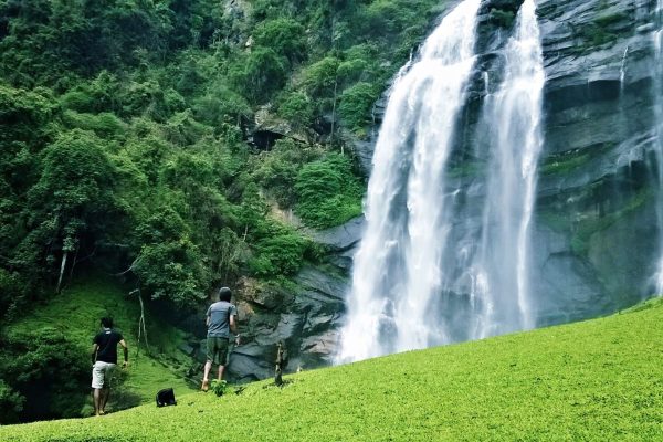 Bomburu Ella Waterfall