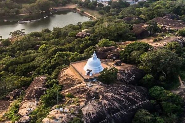 Sithulpawwa Rock Temple